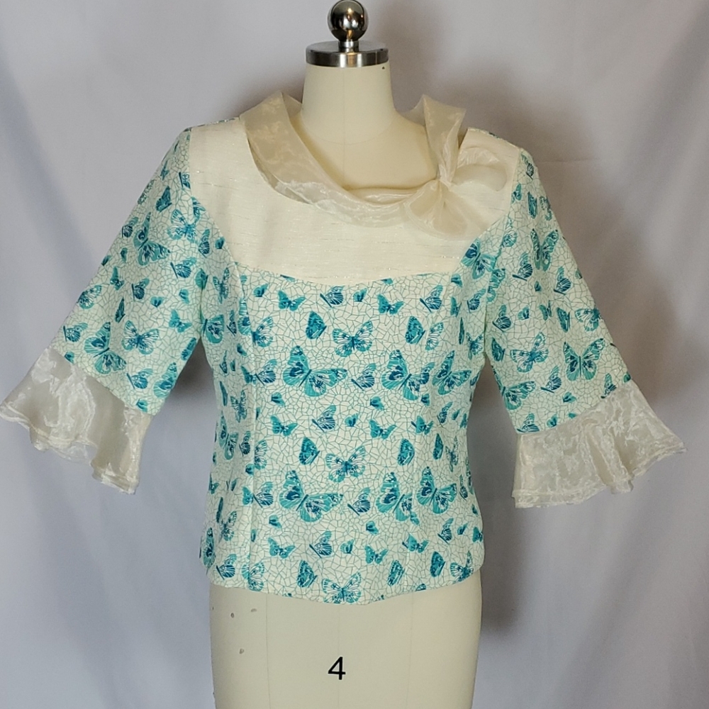Vtg 50s/60s 3/4 sleeve butterfly blouse, M